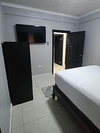 Impeccable 2-bed Apartment in Kingston With Pool