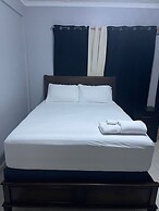 Impeccable 2-bed Apartment in Kingston With Pool