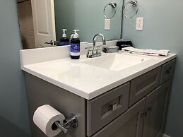 208 New Downtown Living Studio