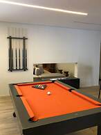 Charlie Nik Pinheiros