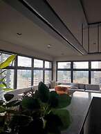 Charlie Nik Pinheiros