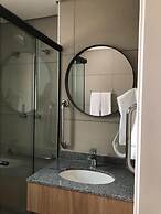 Charlie Nik Pinheiros