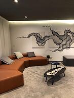 Charlie Nik Pinheiros