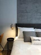 Charlie Nik Pinheiros