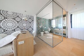 Luxury villa 360 - private heated pool