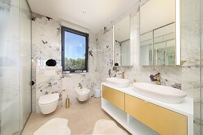 Luxury villa 360 - private heated pool