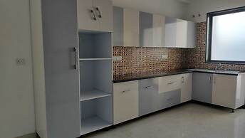 Hotel ELite Millennium City Gurgaon