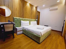 Hotel ELite Millennium City Gurgaon