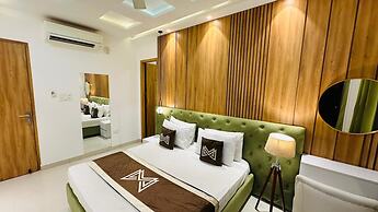 Hotel ELite Millennium City Gurgaon
