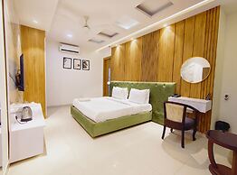 Hotel ELite Millennium City Gurgaon