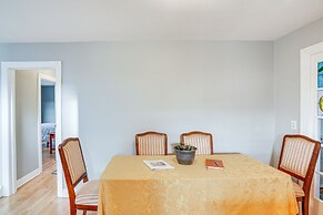 Renovated Chatham Home ~ Half Mi to Downtown!