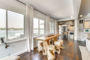 Luxe Waterfront Lake Fenton Home: Decks & Fire Pit