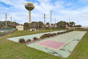 Oceanfront Flagler Beach Condo w/ Community Pool