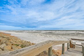 Oceanfront Flagler Beach Condo w/ Community Pool