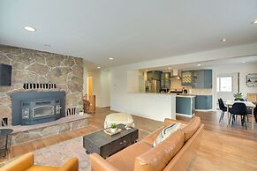 6 Mi to Staunton State Park: Conifer Home w/ Deck