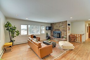 6 Mi to Staunton State Park: Conifer Home w/ Deck