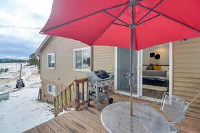 6 Mi to Staunton State Park: Conifer Home w/ Deck