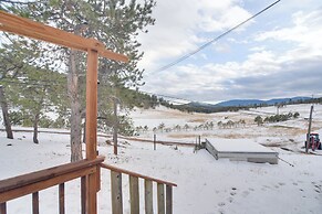 6 Mi to Staunton State Park: Conifer Home w/ Deck