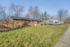 Family-friendly Getaway w/ Fire Pit in Ann Arbor