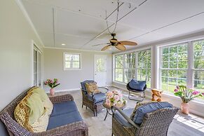 Pet-friendly Emerald Lake Retreat in Charlestown!