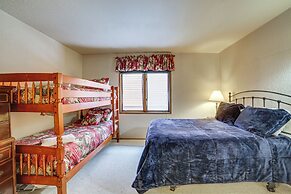 Mammoth Lakes Condo: Walk to Village & Gondola!