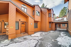 Mammoth Lakes Condo: Walk to Village & Gondola!