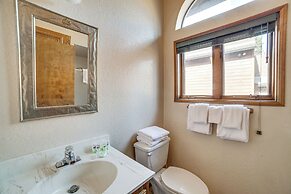 Mammoth Lakes Condo: Walk to Village & Gondola!