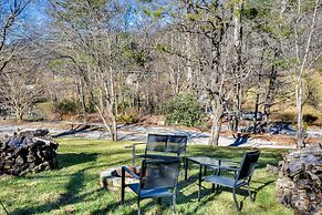 Luxe Highlands Haven w/ Fire Pit + Hot Tub!