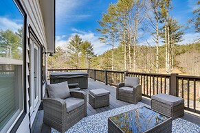 Luxe Highlands Haven w/ Fire Pit + Hot Tub!