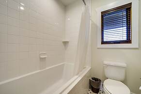 Spacious Glenville Home w/ Fire Pit + Lake Access