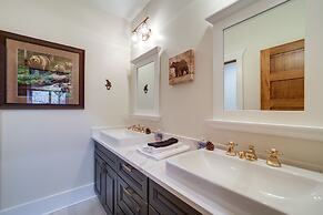 Spacious Glenville Home w/ Fire Pit + Lake Access