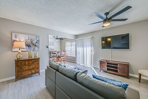 Cozy Fresno Condo w/ Balcony & Pool Access