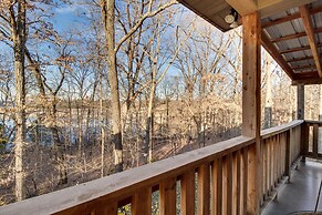 Cozy Bull Shoals Condo Getaway ~ 1 Mi to Lake!