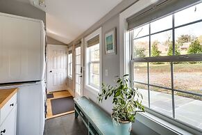 Hidden Charlottesville Home: 4 Mi to Downtown!