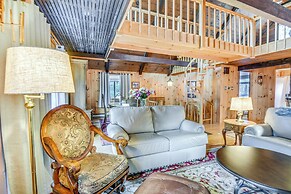 Charming Tamworth Cabin w/ Grill & Fireplace