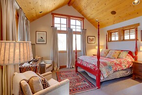 Telluride Mountain Chalet w/ Gym, Hot Tub & Views!