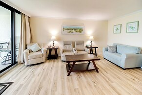 Marco Island Waterfront Condo w/ Community Pool!