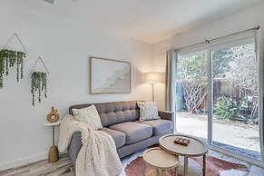 Pet-friendly Oceanside Gem w/ Patio, Walk to Beach