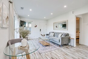 Pet-friendly Oceanside Gem w/ Patio, Walk to Beach