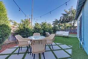 Pet-friendly Oceanside Gem w/ Patio, Walk to Beach
