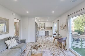 Pet-friendly Oceanside Gem w/ Patio, Walk to Beach