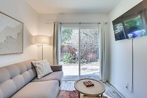 Pet-friendly Oceanside Gem w/ Patio, Walk to Beach