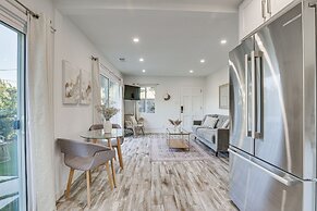 Pet-friendly Oceanside Gem w/ Patio, Walk to Beach