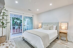 Pet-friendly Oceanside Gem w/ Patio, Walk to Beach