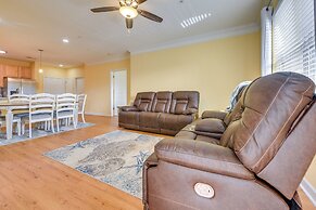 Lovely Calabash Condo w/ Balcony, 11 Mi to Beach!