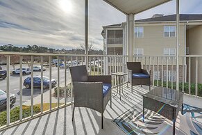 Lovely Calabash Condo w/ Balcony, 11 Mi to Beach!