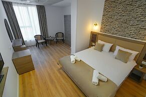 Sir Fundeni Hotel