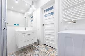 Harmony Deluxe by 3City Rentals