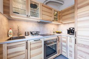 Harmony Deluxe by 3City Rentals