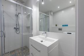 Harmony Deluxe by 3City Rentals